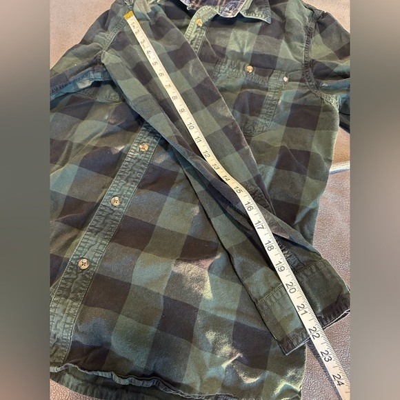 Timberland Flannel Men’s Medium Green and Black Heavyweight Plaid Button down. - Picture 5 of 12